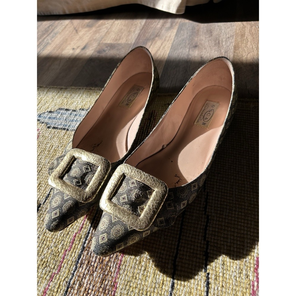 $230 Oscar by Oscar de la Renta Size 8.5 Gold Brocade Flats